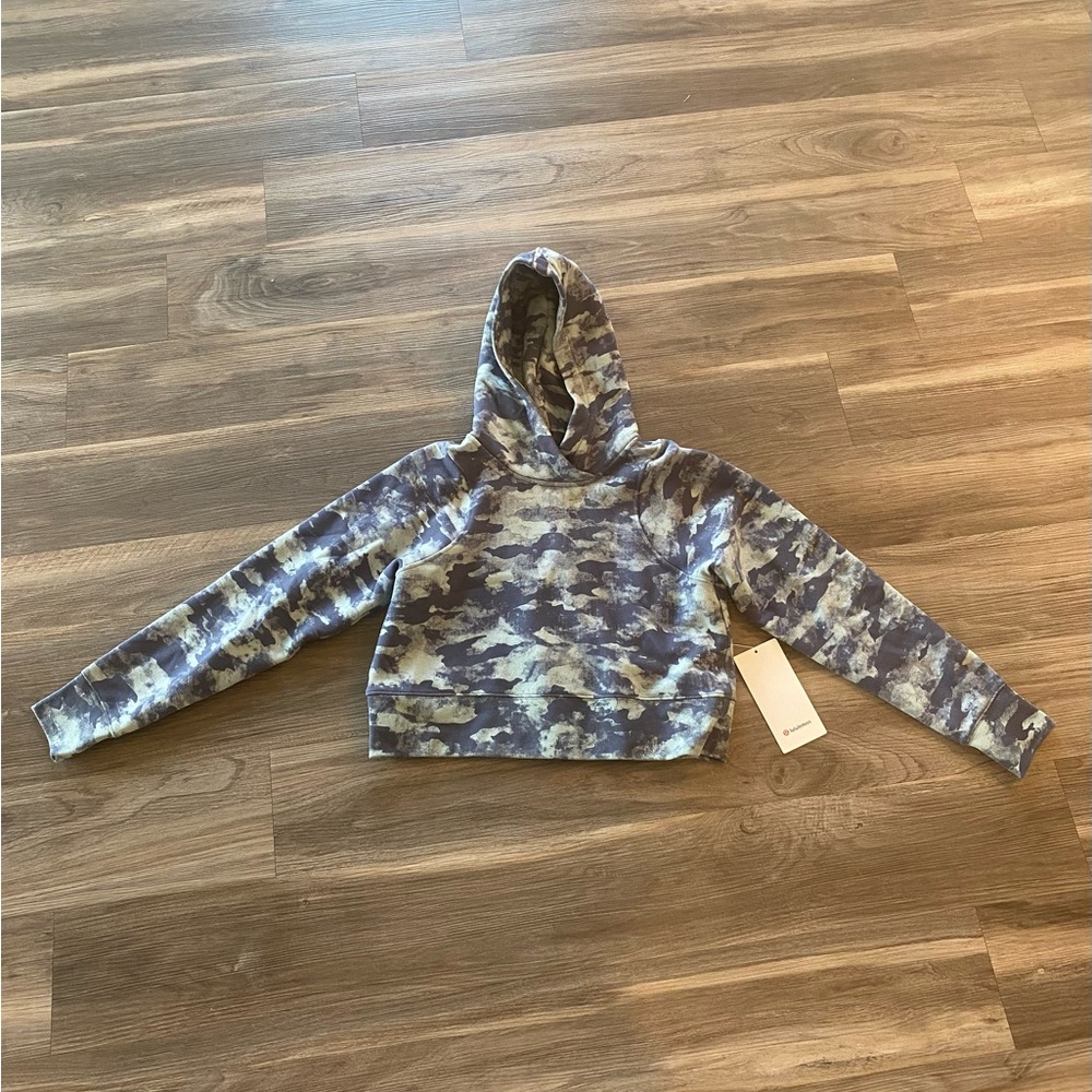 Lululemon Athletica Gray and Green Sweater
